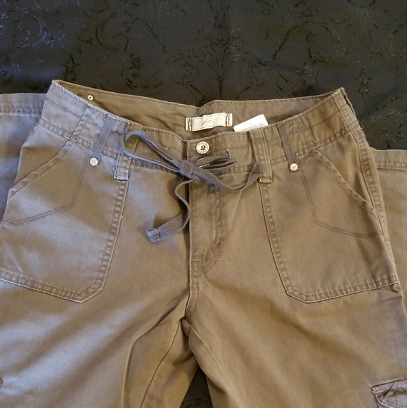 levis cargo pants womens